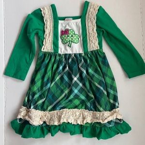 UNIQUE Long Sleeve Shamrock Dress. 50% Poly/Cotton Mix.
